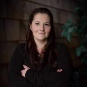 Meet your Posher, Kendra